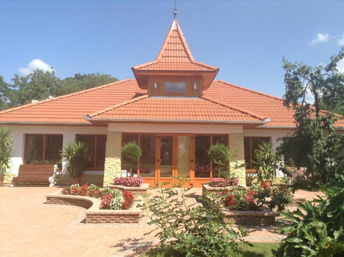 Bornemisza Kuria Wellness Resort Tiszabecs 외부 사진